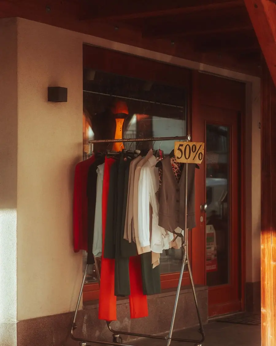 Outlets y saldos con Comercio Simple